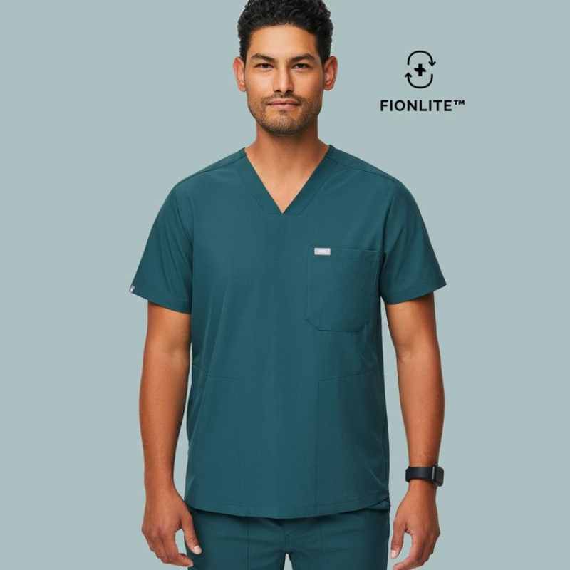 Chisec Three-Pocket Scrub Top